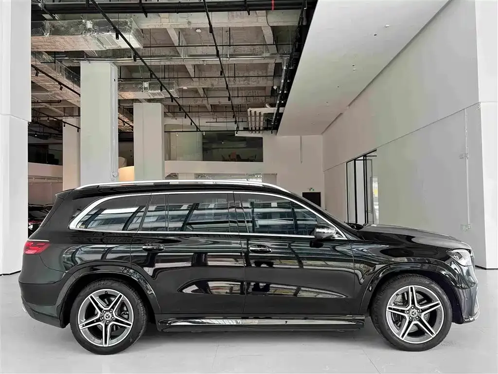 Mercedes-Benz GLS — фото 6
