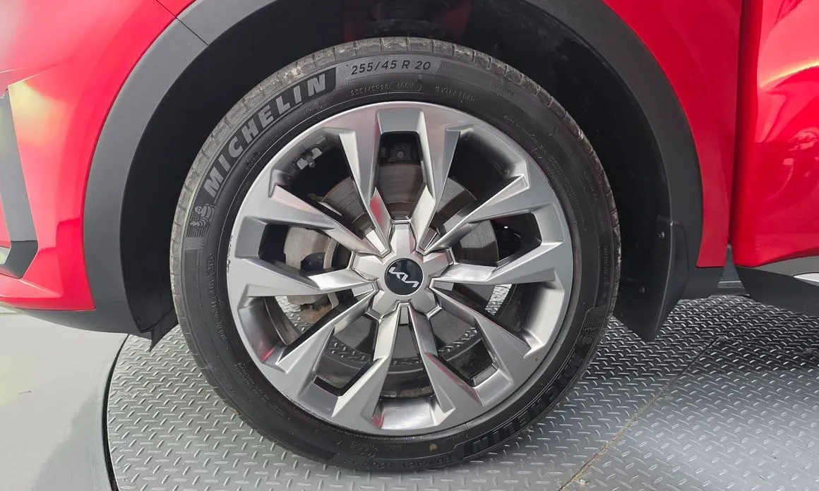 Kia Sorento — фото 7
