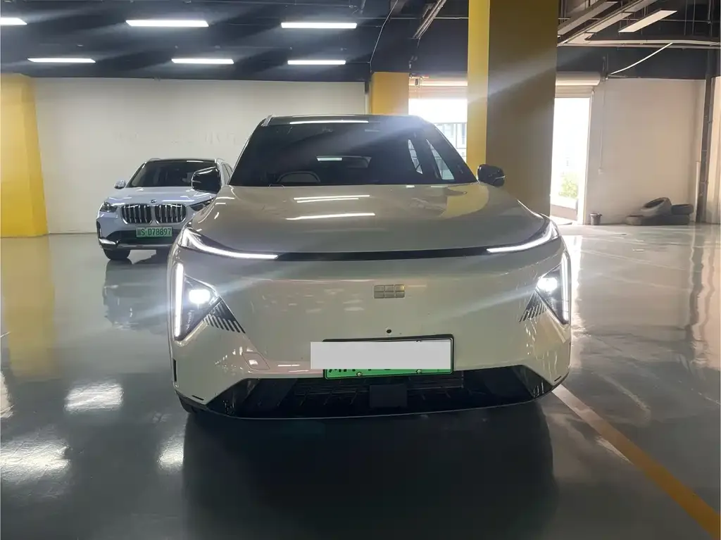 Geely Galaxy L7 — фото 1