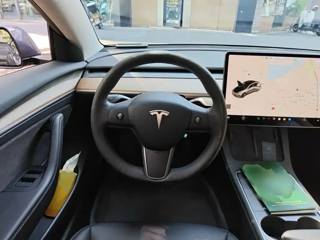 Tesla Model 3 — фото 6