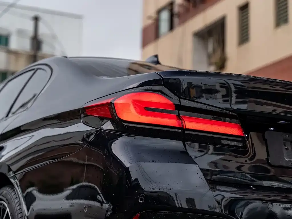 BMW 5 Series (Import) — фото 10