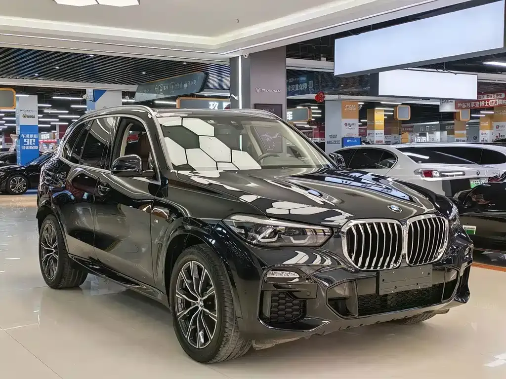 BMW X5 (Import) — фото 3