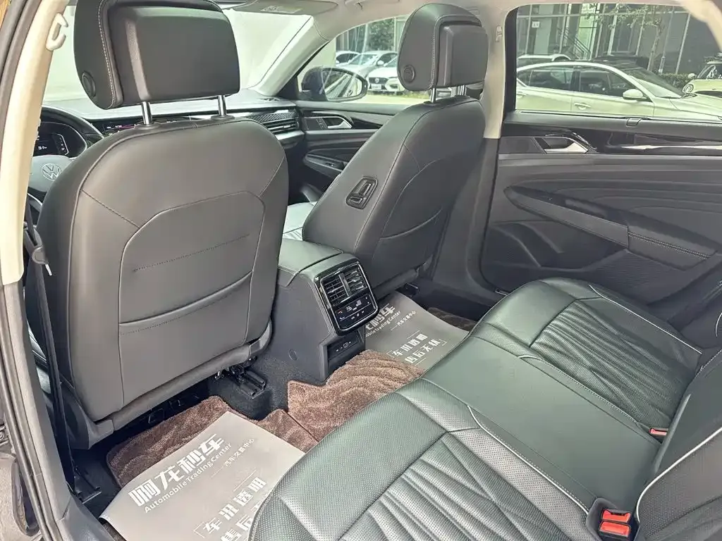 Volkswagen Passat — фото 3