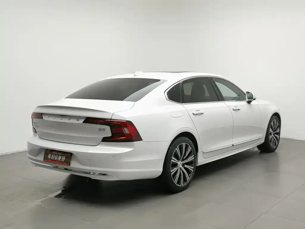 Volvo S90 — фото 7