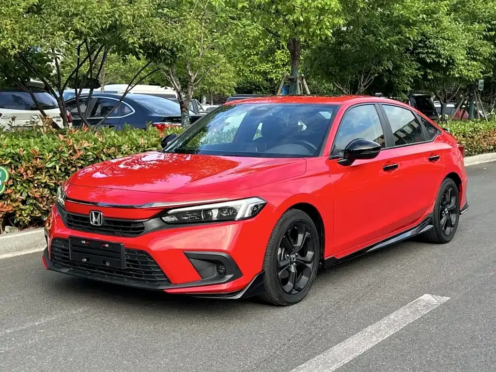 Honda Civic — фото 1