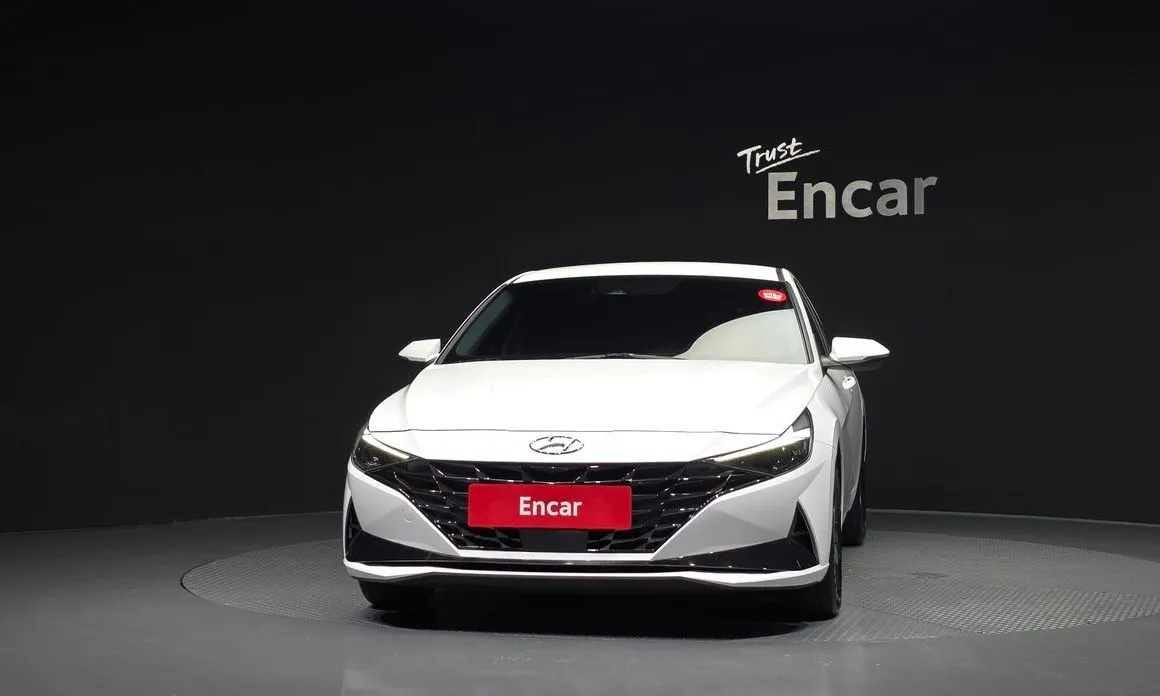 Hyundai AVANTE — фото 3
