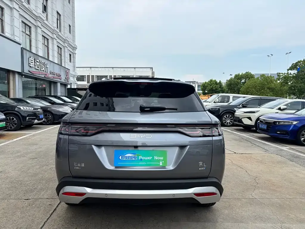 BYD L DM-i — фото 2