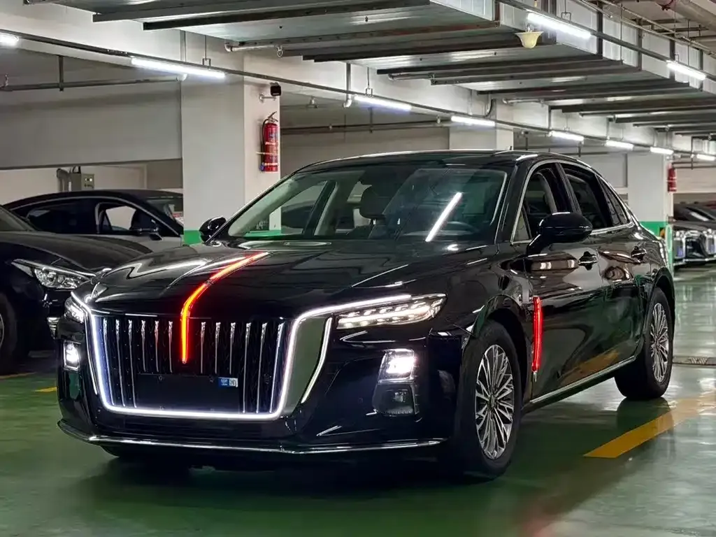 Hongqi H5 — фото 1