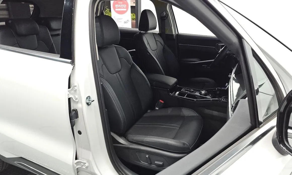 Kia Sorento — фото 6