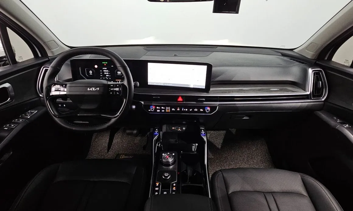 Kia Sorento — фото 10