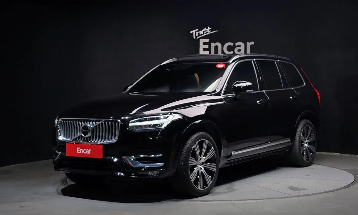 Volvo XC90 — фото 1