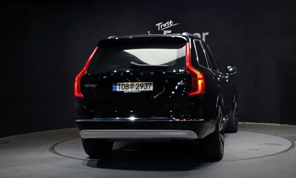 Volvo XC90 — фото 5