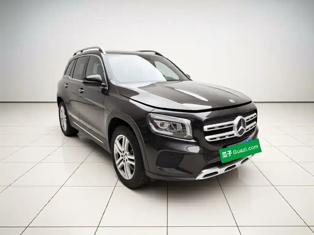 Mercedes-Benz GLB — фото 10
