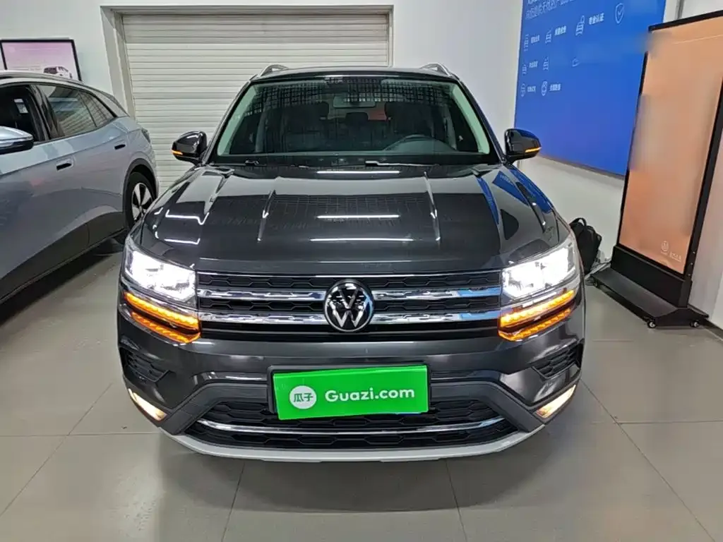Volkswagen Tharu — фото 4