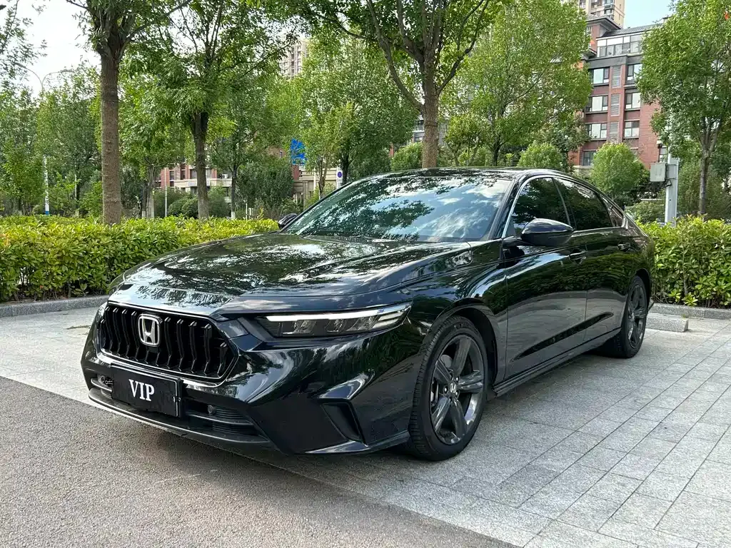 Honda Inspire — фото 1