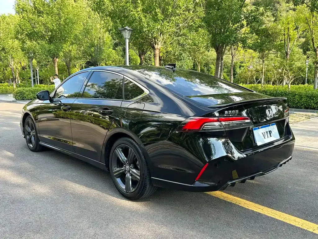 Honda Inspire — фото 8