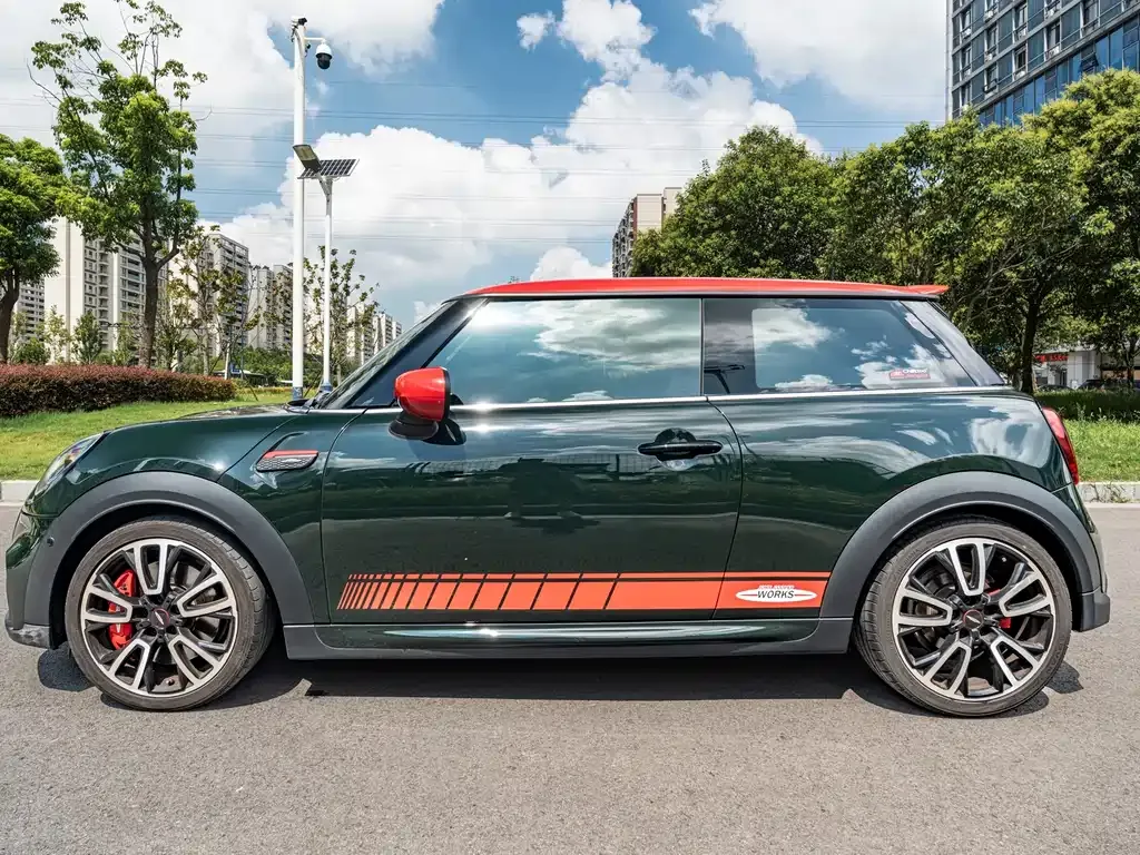 MINI JCW (John Cooper Works) — фото 10
