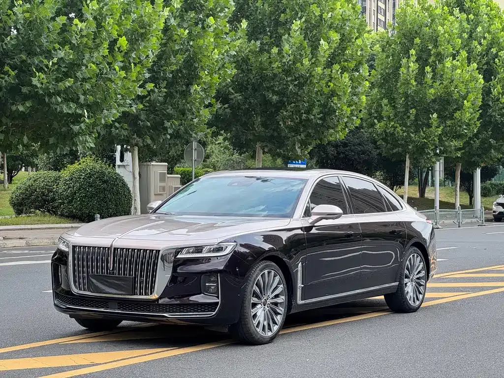 Hongqi H9 — фото 1