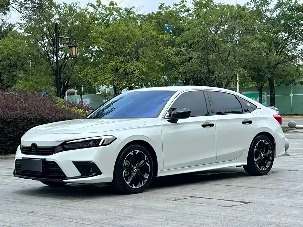 Honda Civic — фото 1