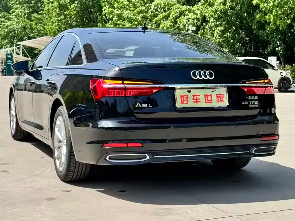 Audi A6L — фото 10