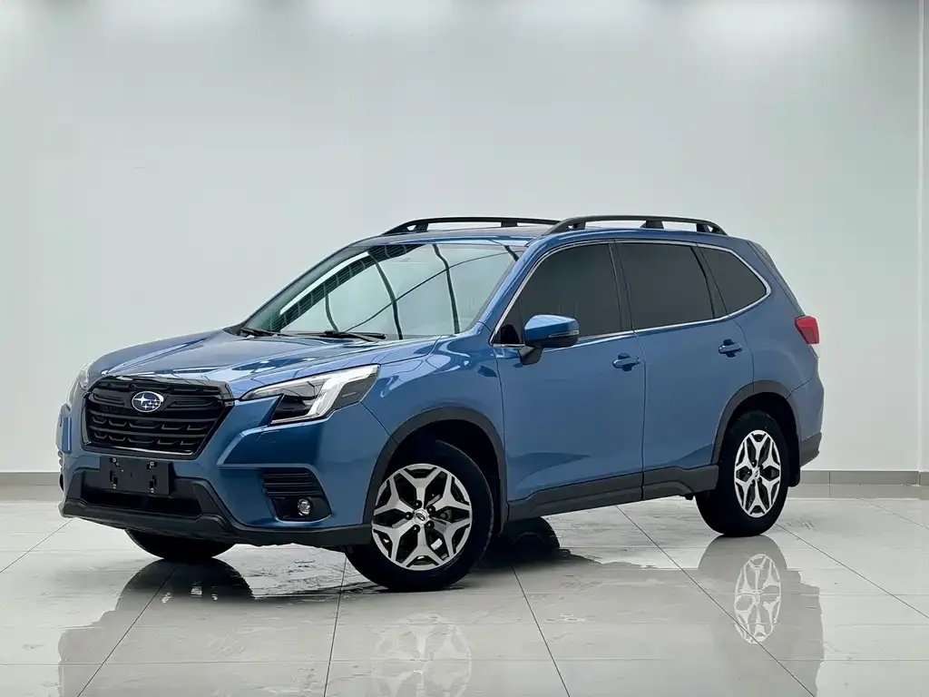 Subaru Forester — фото 1