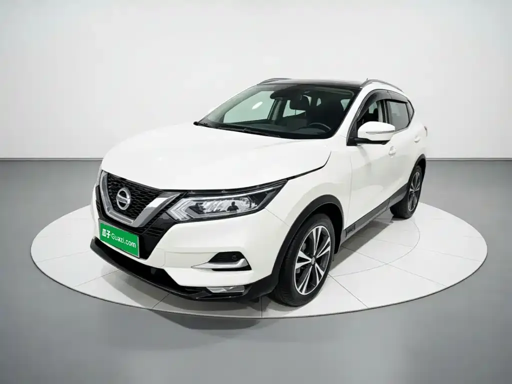 Nissan Qashqai — фото 1