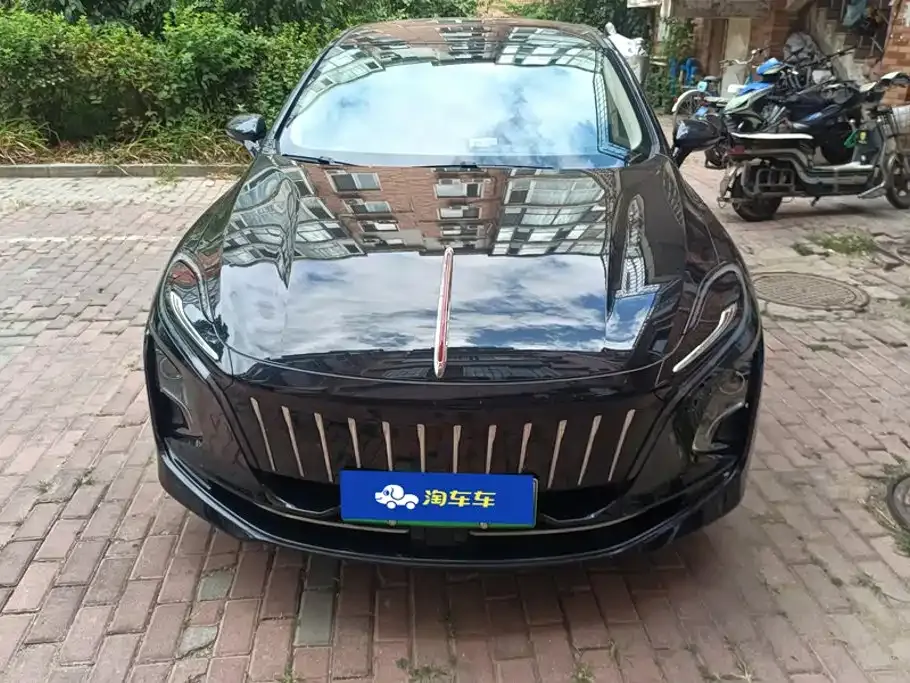Hongqi E-QM5 — фото 9
