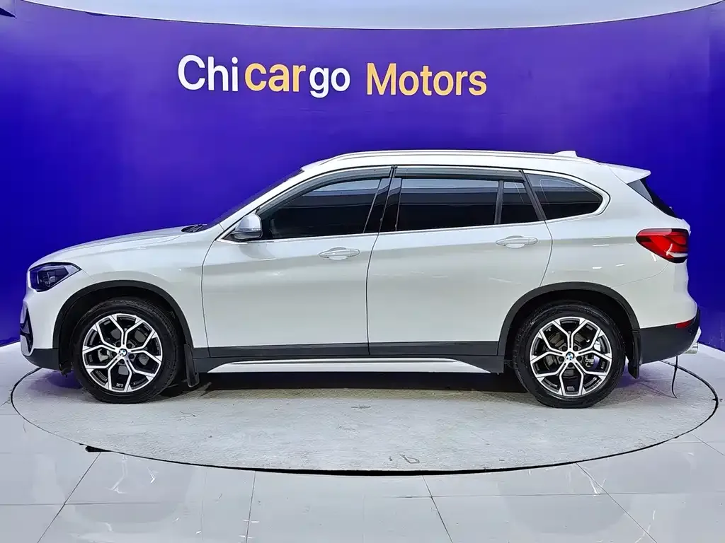BMW X1 — фото 2