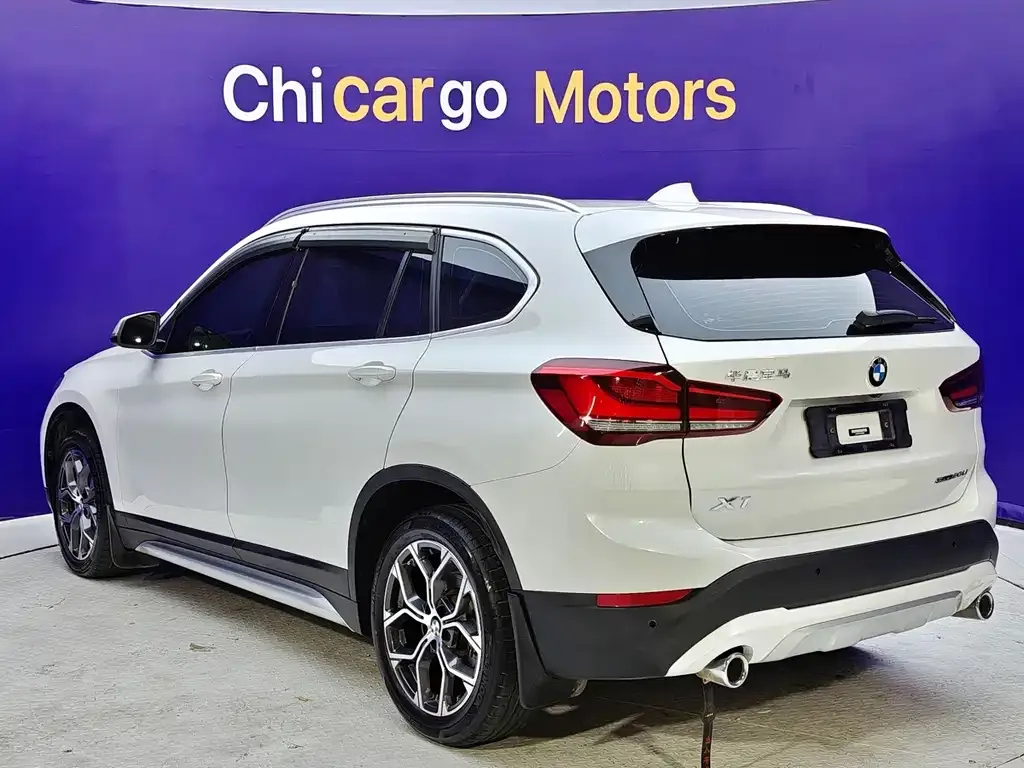 BMW X1 — фото 8