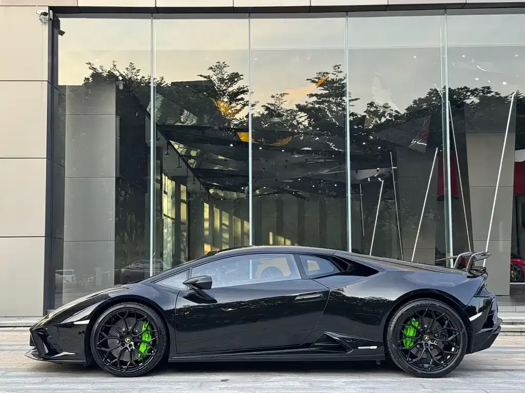 Lamborghini Huracan — фото 5