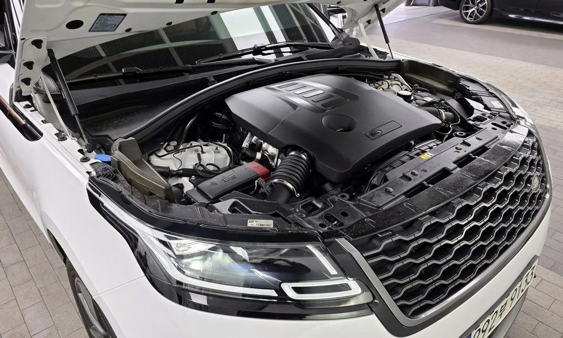 Land Rover Range Rover Velar — фото 10