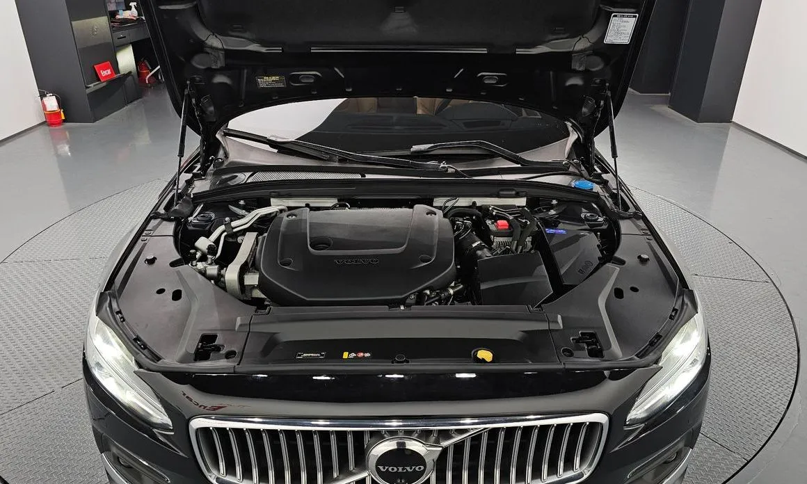 Volvo S90 — фото 10