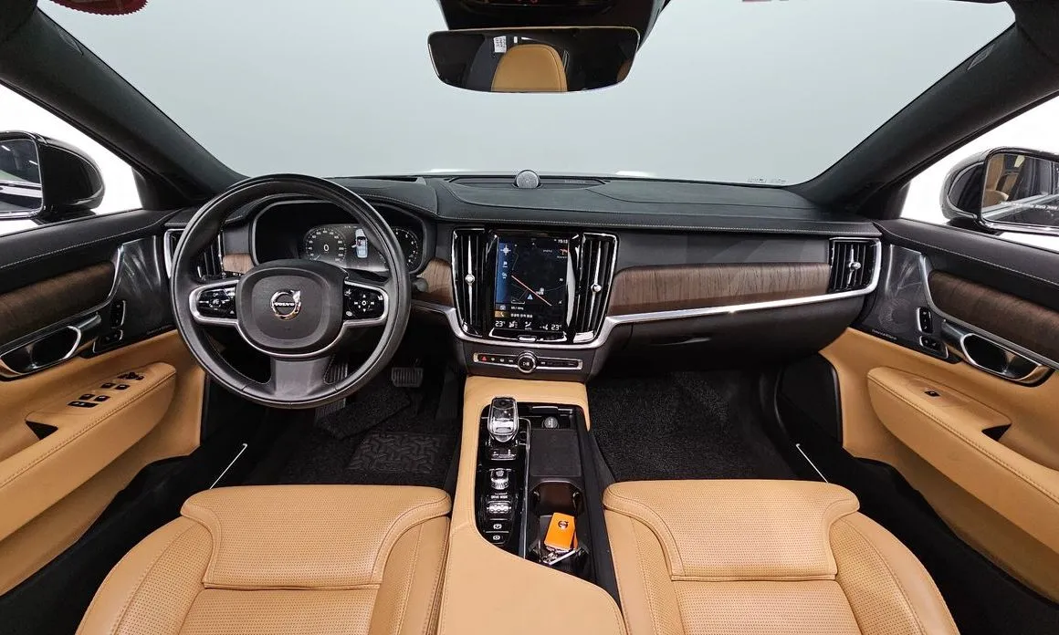 Volvo S90 — фото 9