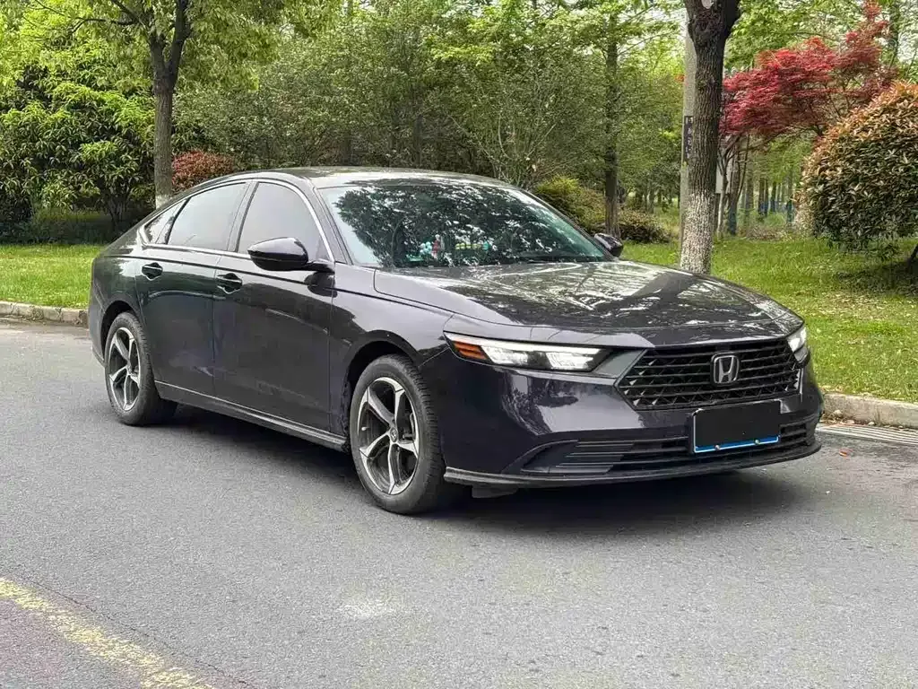 Honda Accord — фото 8