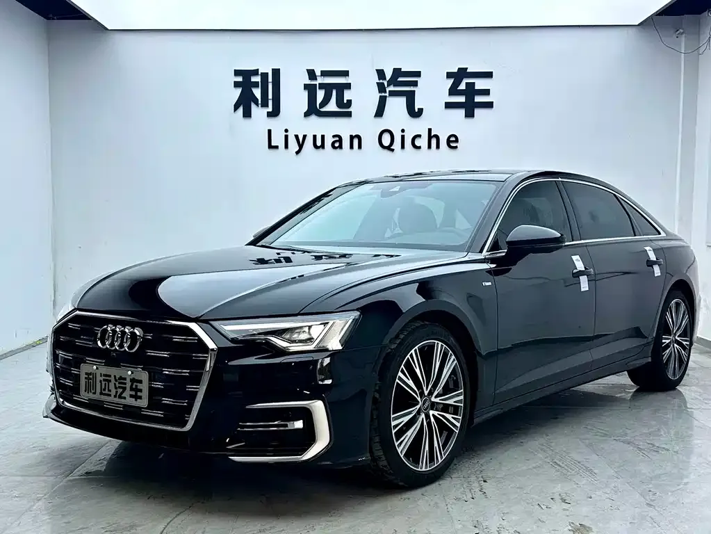 Audi A6L — фото 1