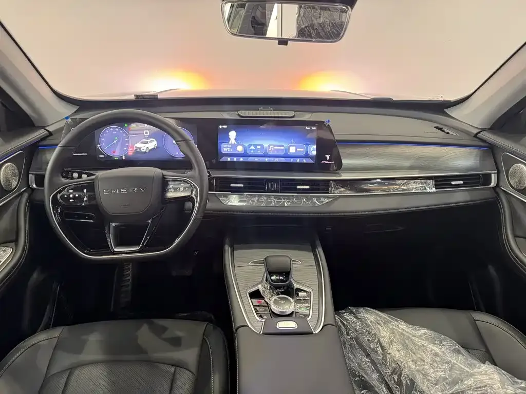 Chery Tiggo 8 PRO NEV — фото 5