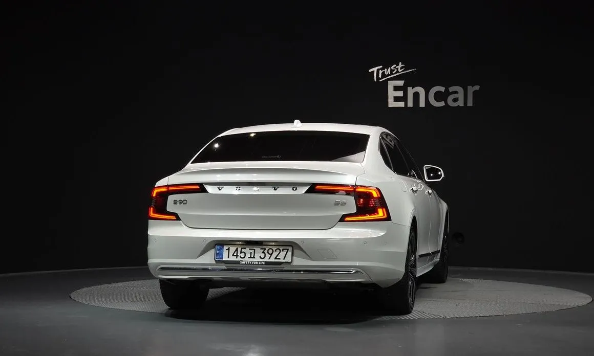 Volvo S90 — фото 4