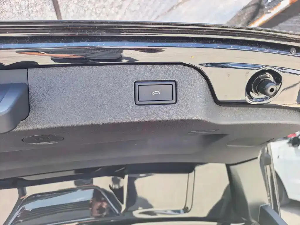 Volkswagen Passat — фото 8