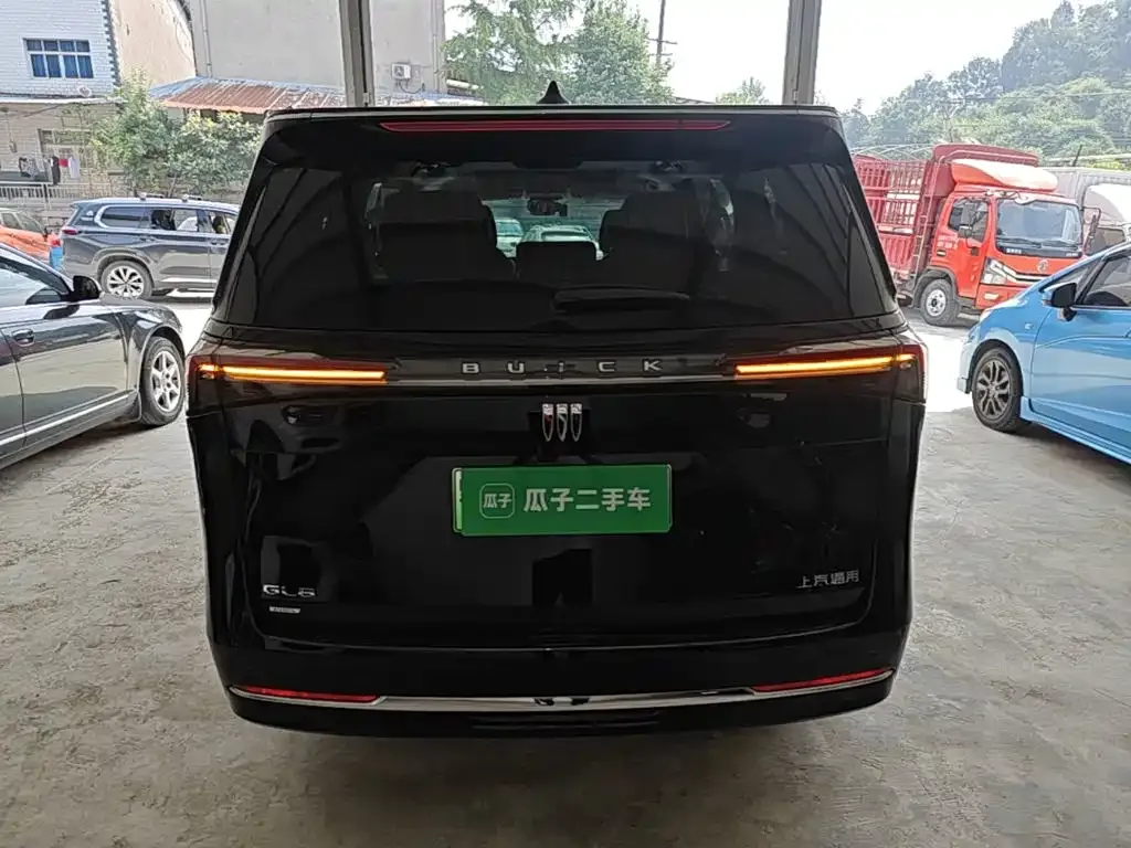 Buick GL8 Hybrid — фото 8