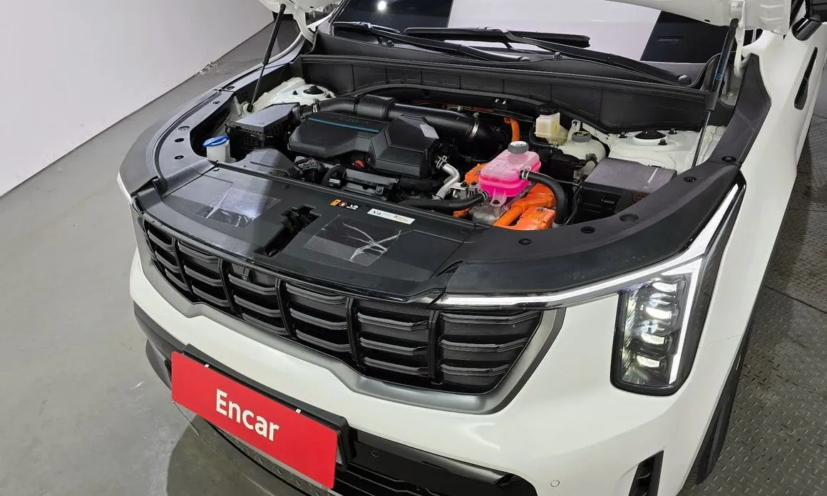 Kia Sorento — фото 8