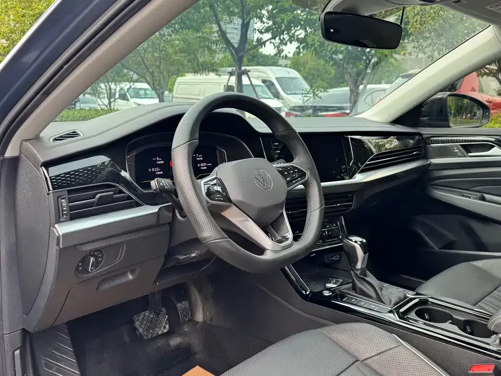 Volkswagen Passat — фото 7