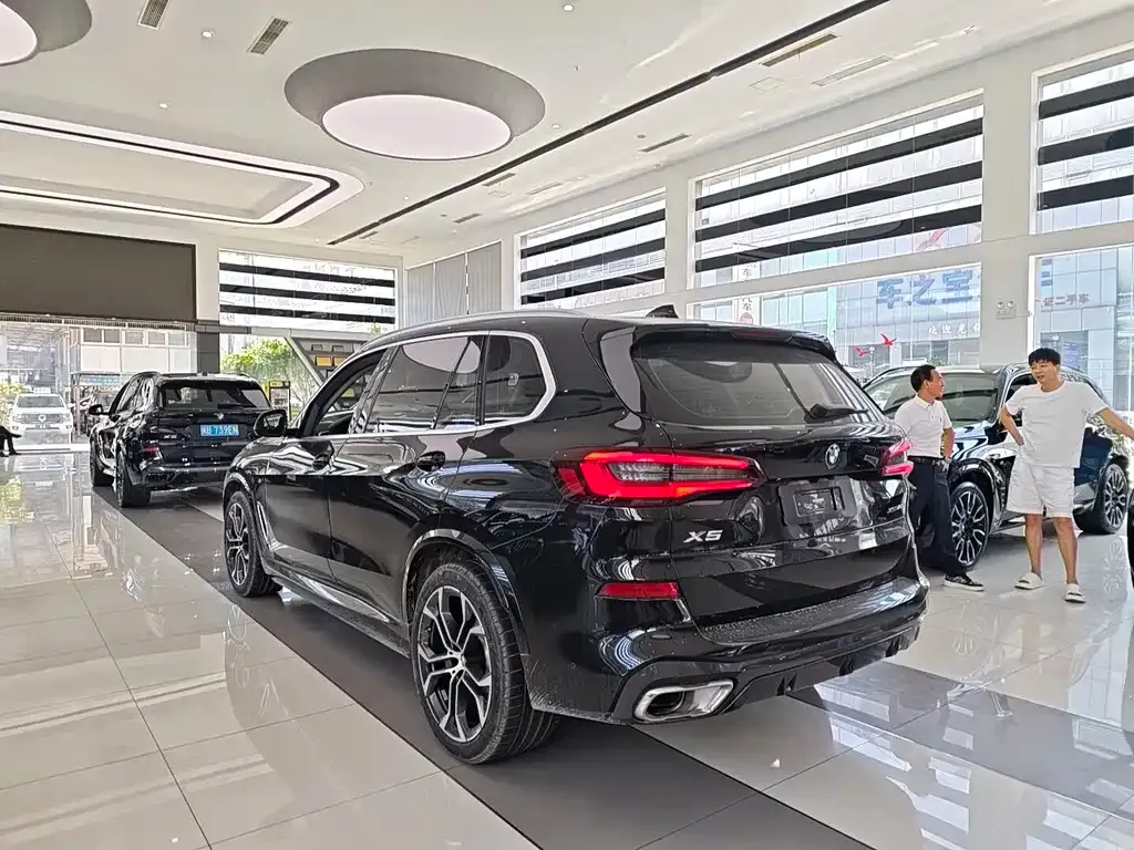 BMW X5 — фото 4