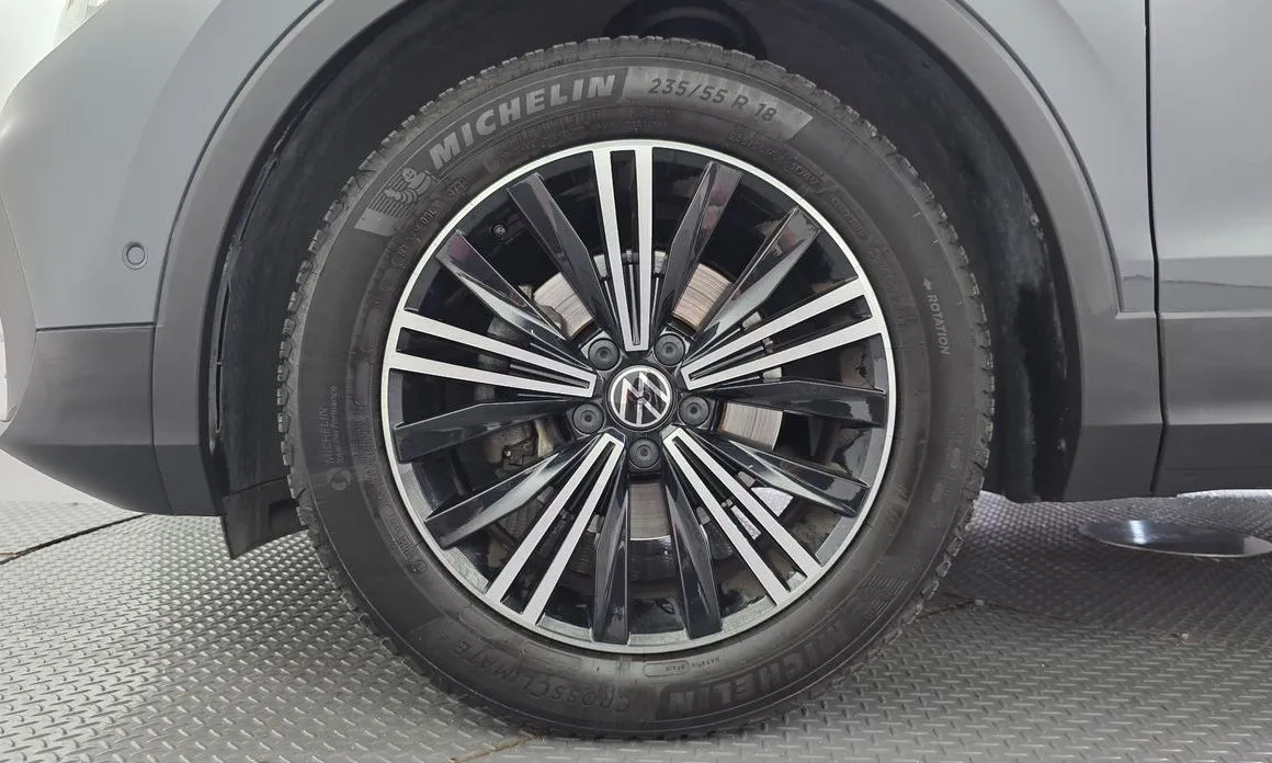 Volkswagen Tiguan — фото 10