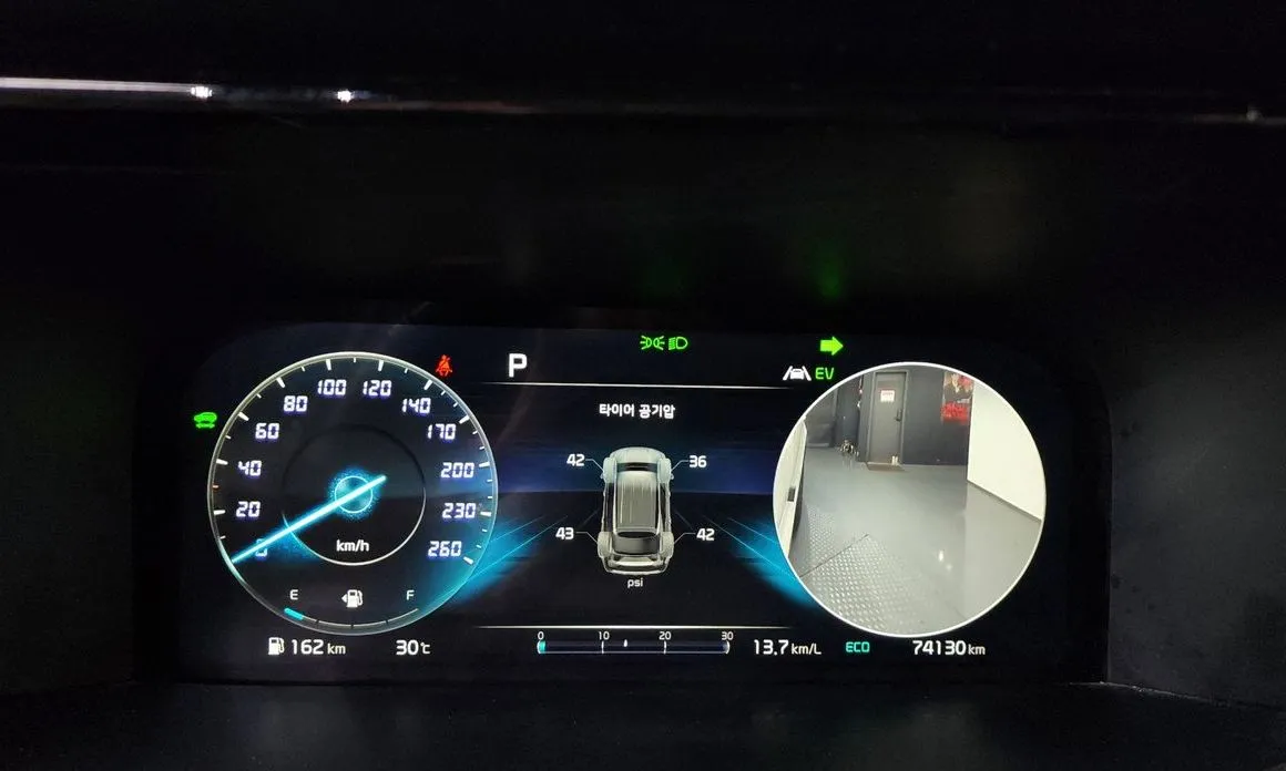 Kia Sorento — фото 5