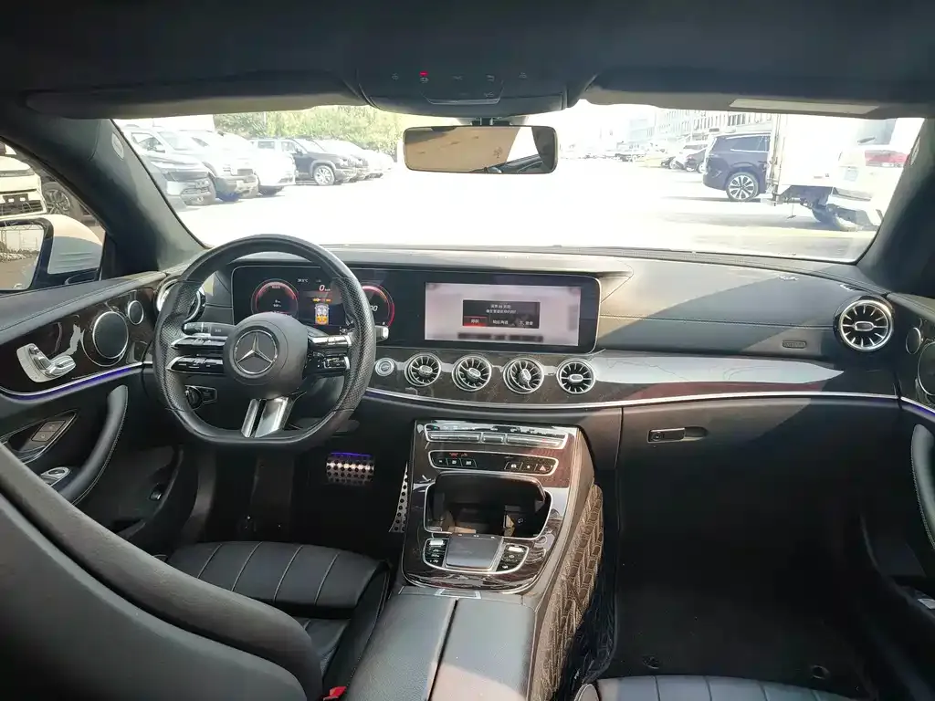 Mercedes-Benz E-Class (Import) — фото 4