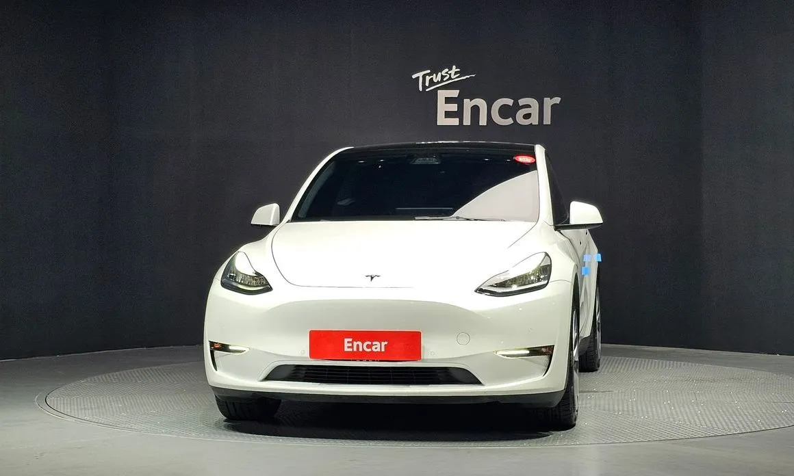 Tesla Model Y — фото 6