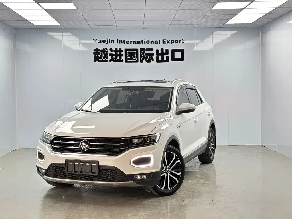 Volkswagen T-Roc — фото 1