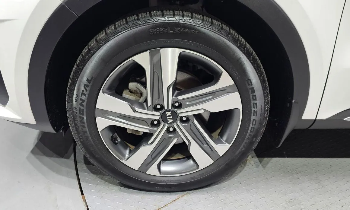 Kia Sorento — фото 5