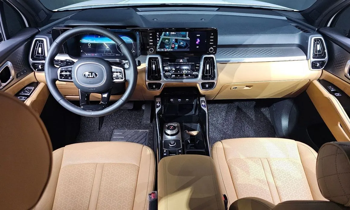 Kia Sorento — фото 10