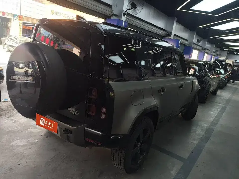 Land Rover Defender — фото 3